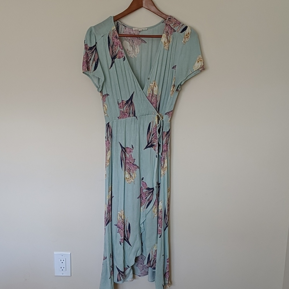 Fun 2 Fun floral faux wrap dress